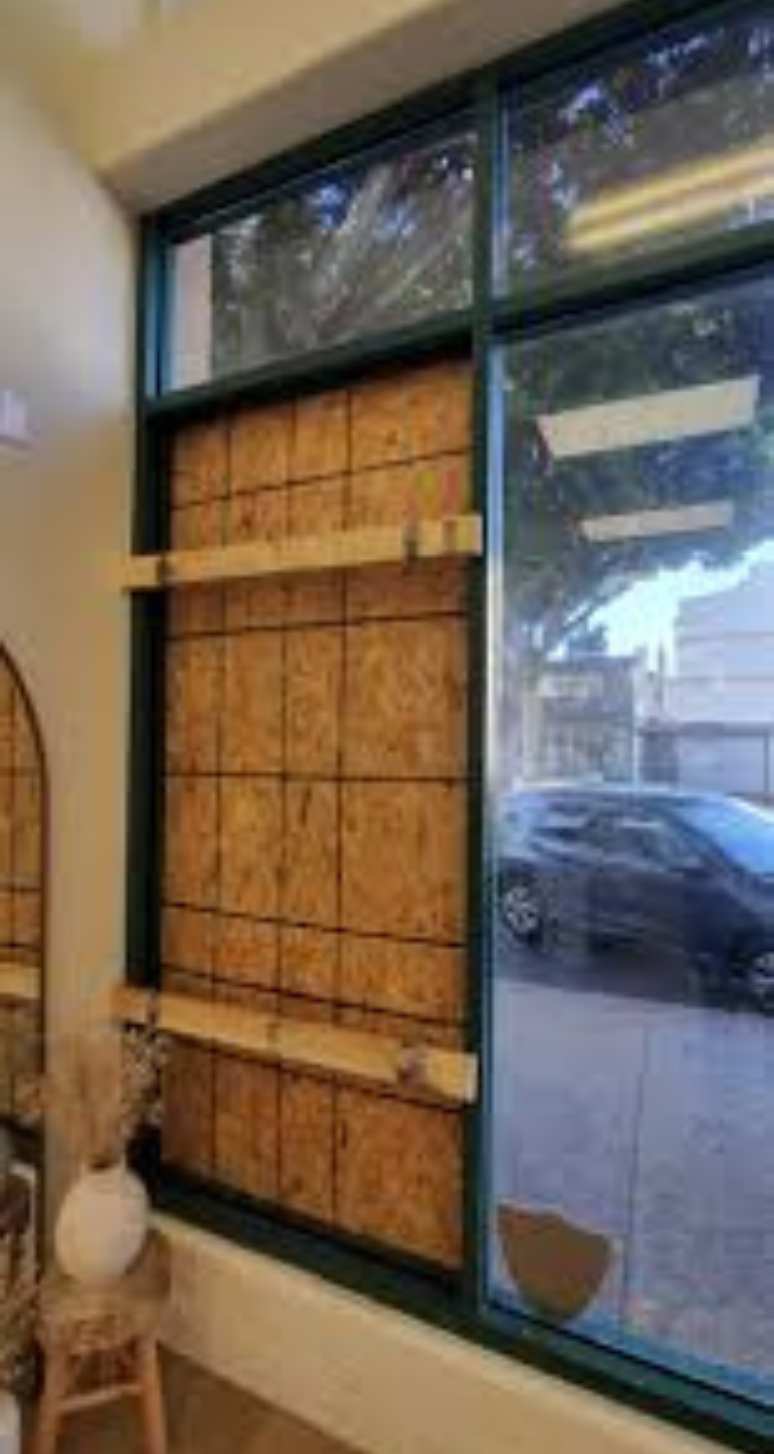 Emergency Board Up Services in South Florida