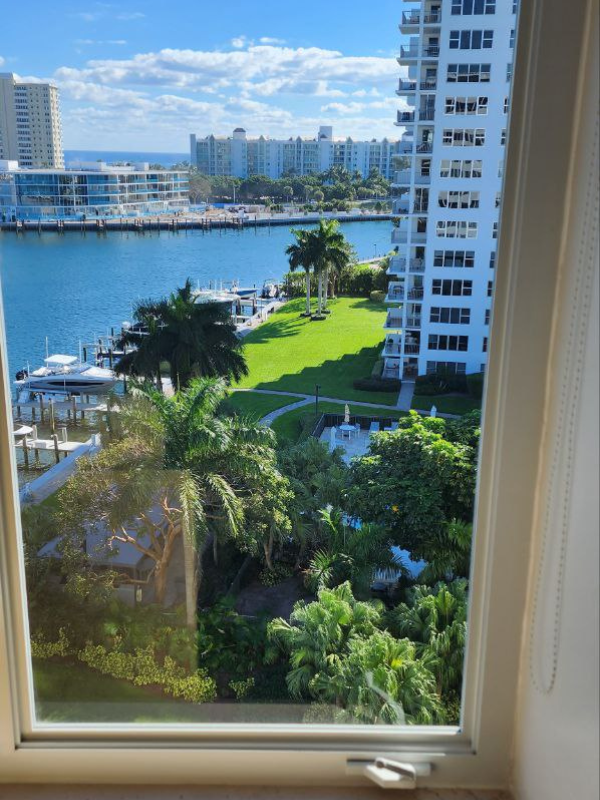 Commercial Door Glass Replacement and Glass Repair in Boca Raton, FL